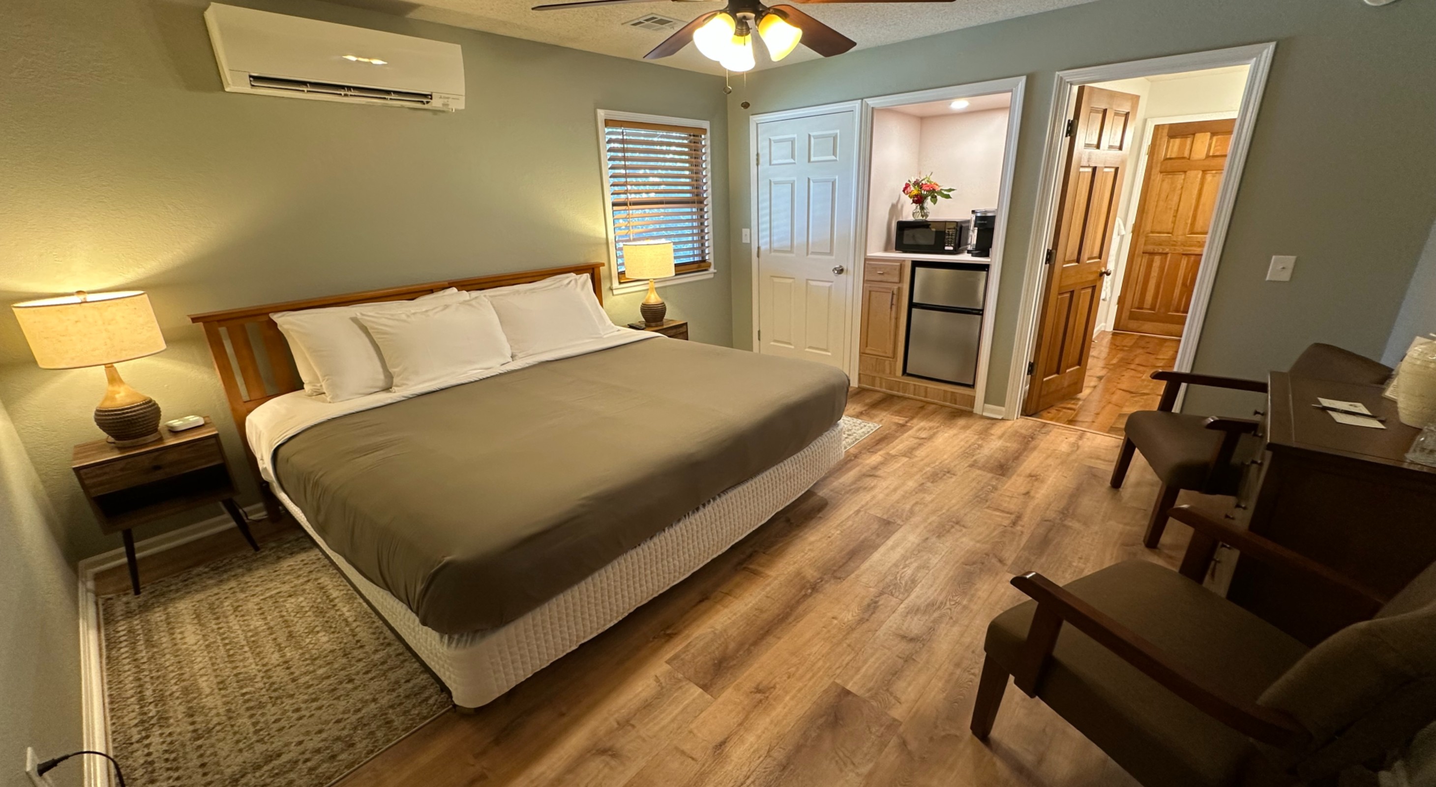 Painted Desert Room at resort near Kansas City