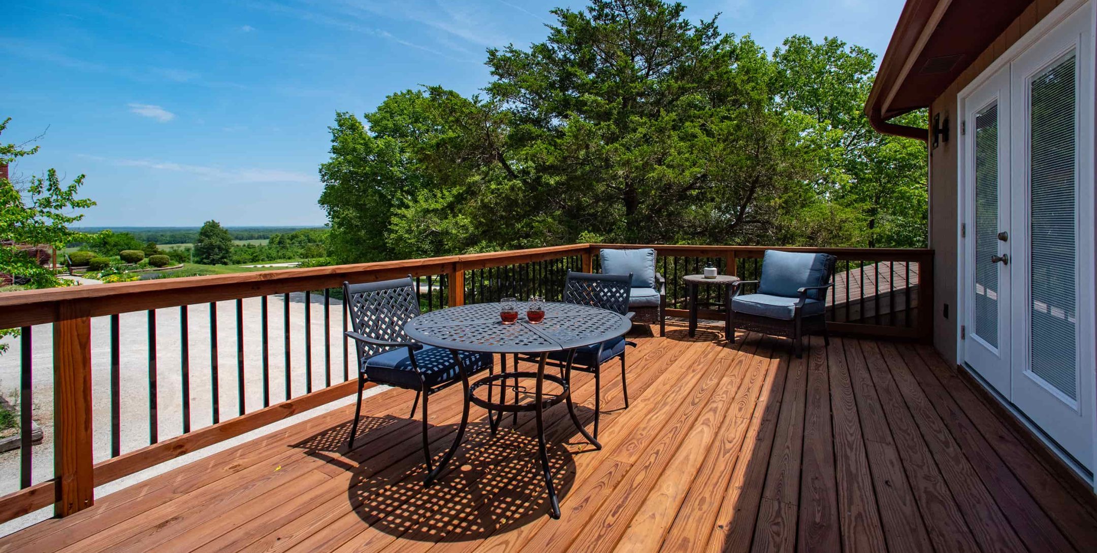 Tuscan Manor Suite deck
