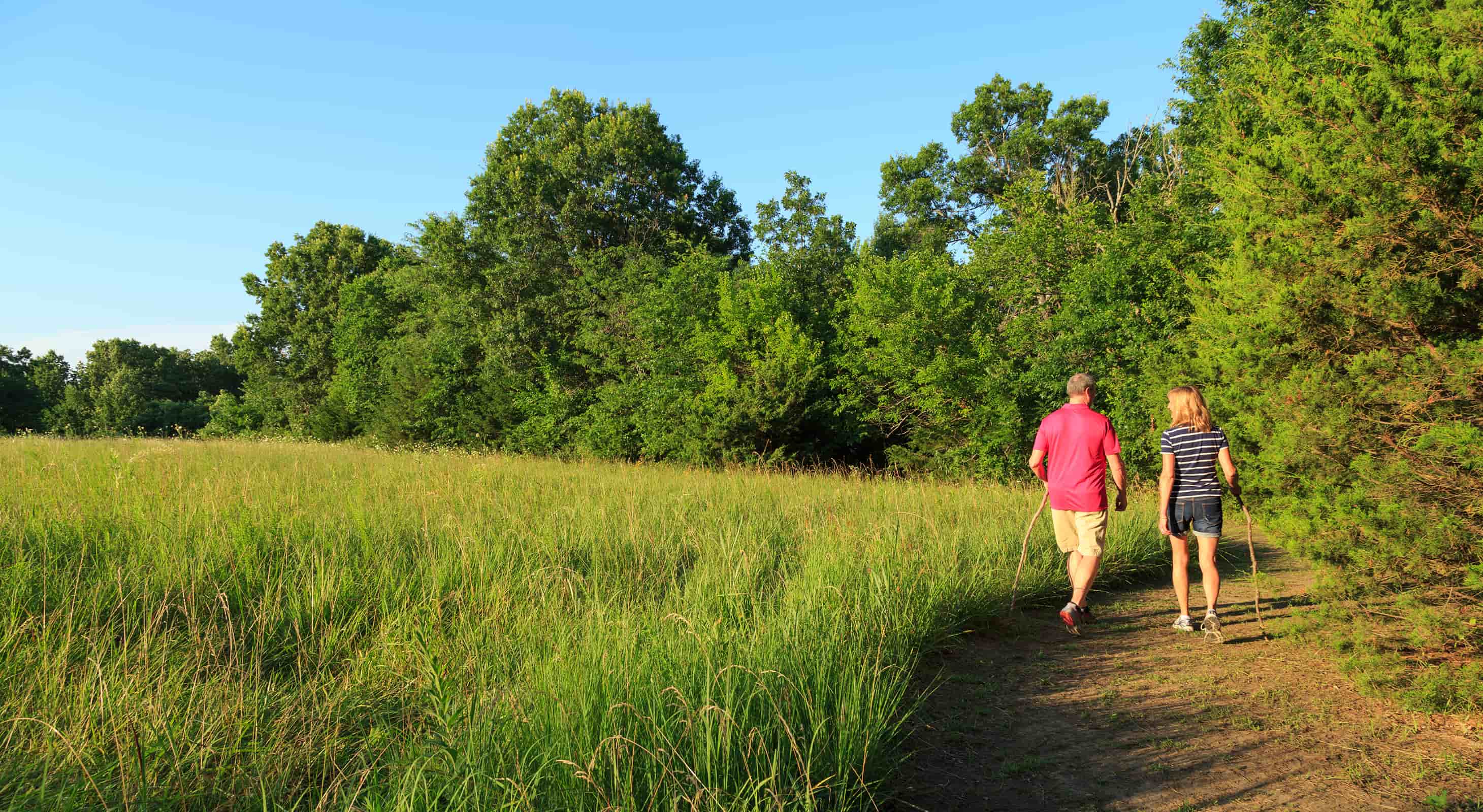 Couple exploring the best things to see in Kansas